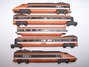 TGV orange 5-teilig, ohne OVP, neue Haftreifen