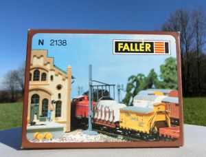 Faller N 2138, Bausatz Rohrblasger&uuml;st, Wasserkran, Ladema&szlig;, in OVP.