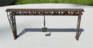 Spur N FALLER 222199, Bockkran. Modell patiniert. 135 mm.