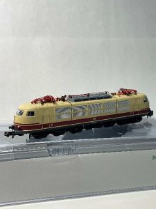 Minitrix 16345 BR103.1 DCC,Sound,el. Pantos