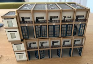 2x Feuerwehrger&auml;tehaus Vollmer f&uuml;r Bastler, Tore zum &ouml;ffnen