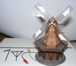 Windmühle mit Antrieb