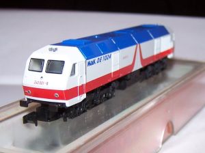 BR240 001-8 KIEL, neue Messingzahr&auml;der, OVP, guter Zustand