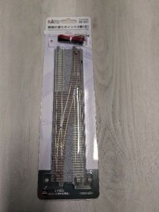 Kato Unitrack - 20-231 / 7078207 - Doppelgleis mit Weiche, 248mm rechts