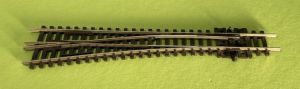 Peco Code 55 - SL-E396F - Links-Weiche, mittlerer Radius