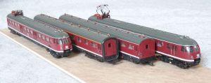 BR 430 4-teilig rot zur Aufarbeitung