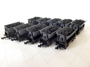 Exklusiver Kipplorenzug 10-teilig vom Profi lackiert, mit selbstgebauten Kohleeins&auml;tzen!