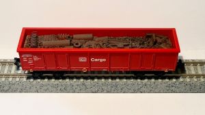 offener Güterwagen Eaos - DB Cargo - mit Ladegut