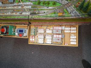 Tischanlage ohne Rollmaterial