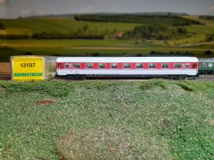2 x D-Zugwagen 1. Klasse, ab 10 Euro