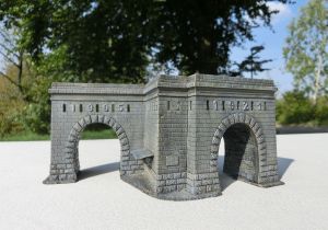 POLA N 270, Tunnelportal Simplon Nord. Modell lackiert, lasiert, patiniert.