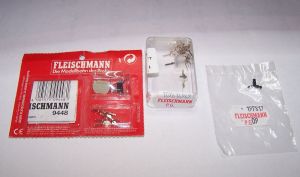 Elektronische Zugschlußbeleuchtung, Schleifkontakte für DoStos, Lampenkappen für VT95