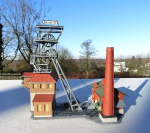 Faller N 2190, Zeche Königsgrube. Modell vollständig lackiert
