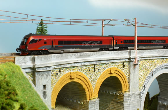 Hobbytrain Railjet