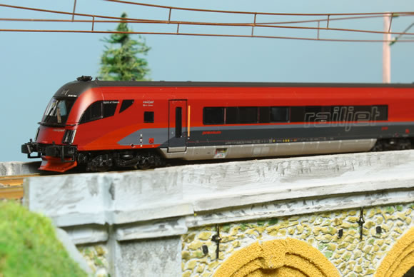 Hobbytrain Railjet