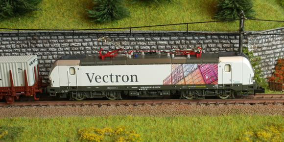 Hobbytrain Vectron