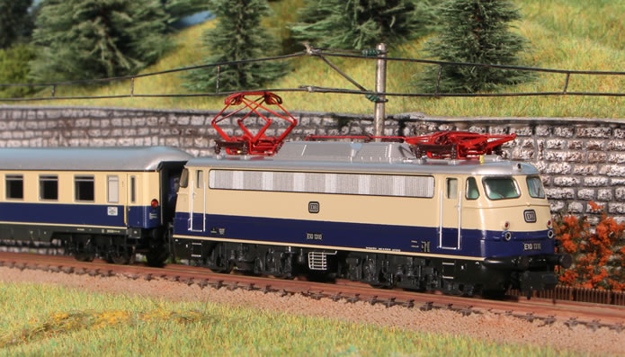 Hobbytrain E10 / BR 112 Bügelfalte