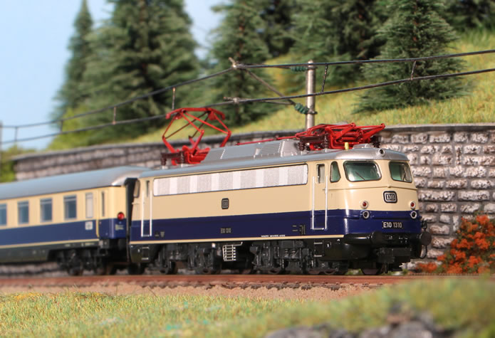 Hobbytrain E10 / BR 112 Bügelfalte