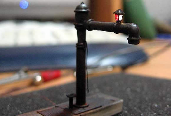 Wasserkran mit LED-Laterne