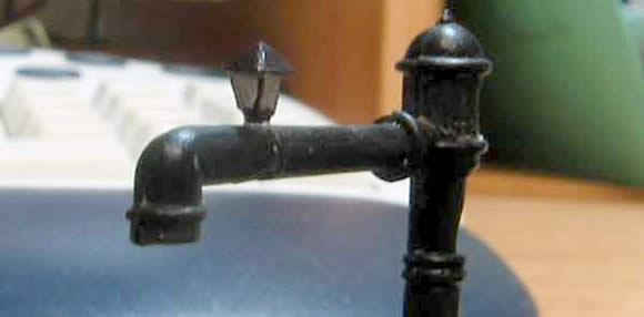 Wasserkran mit LED-Laterne