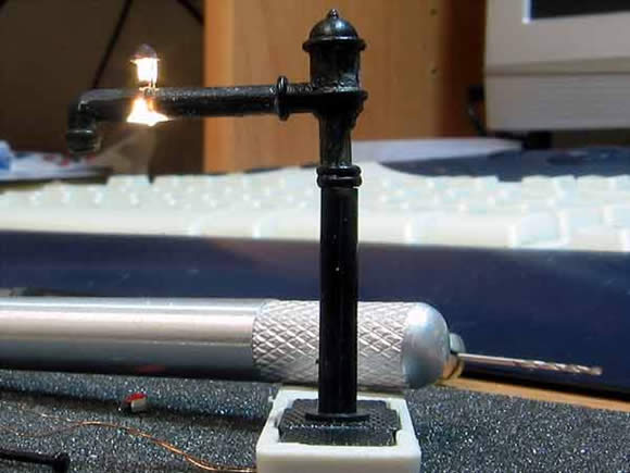 Wasserkran mit LED-Laterne